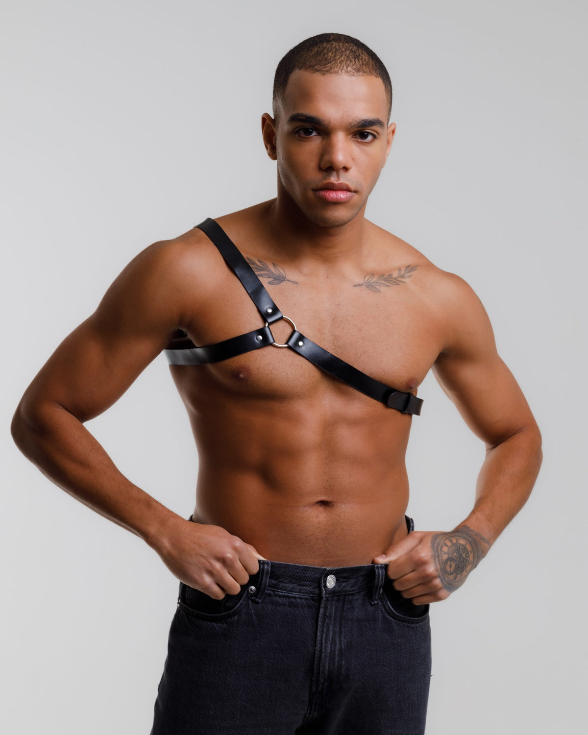 Classic men's harness